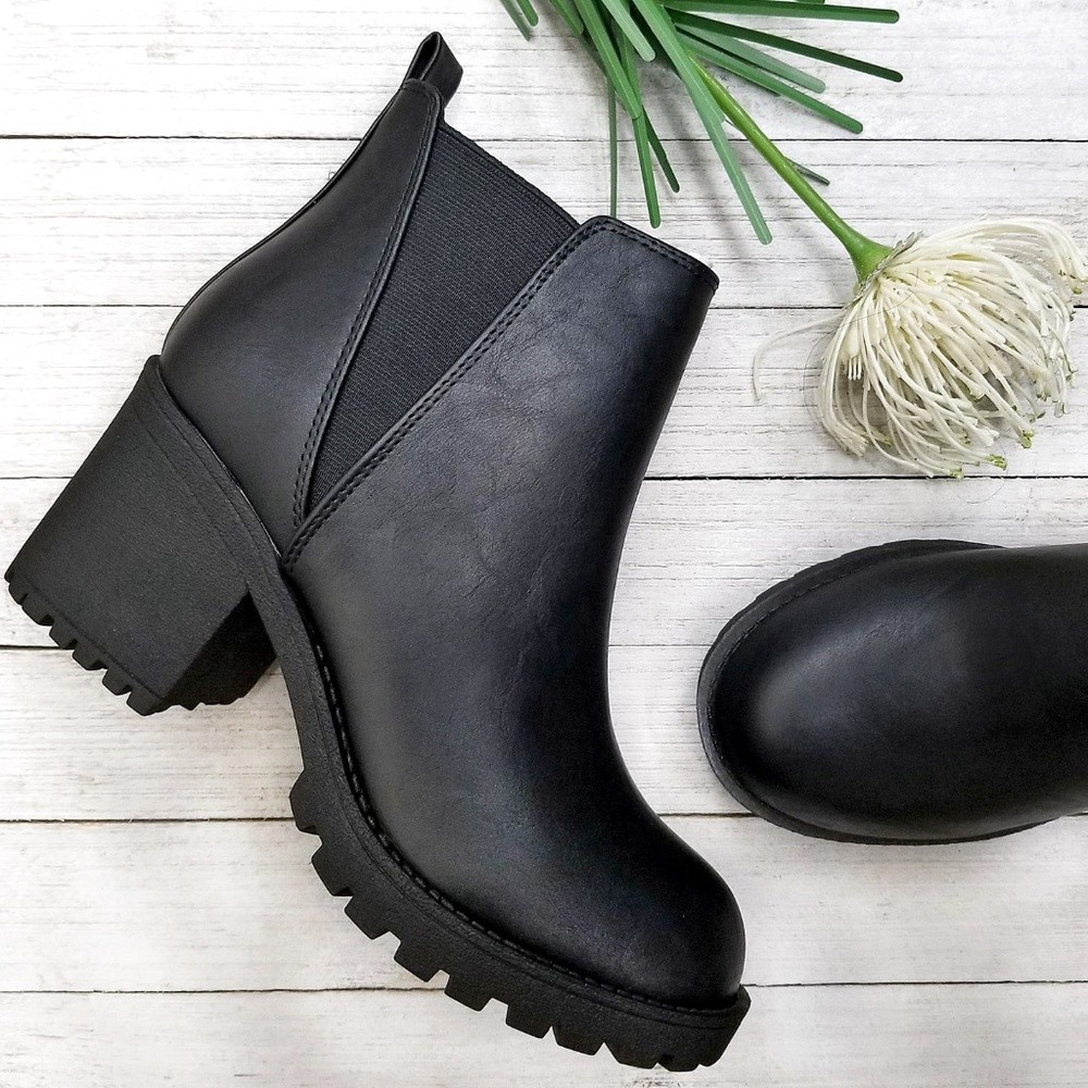Women's Black Chelsea Ankle Booties - Classic Block Heel